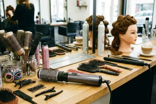 Bancada com acessórios de cabelo